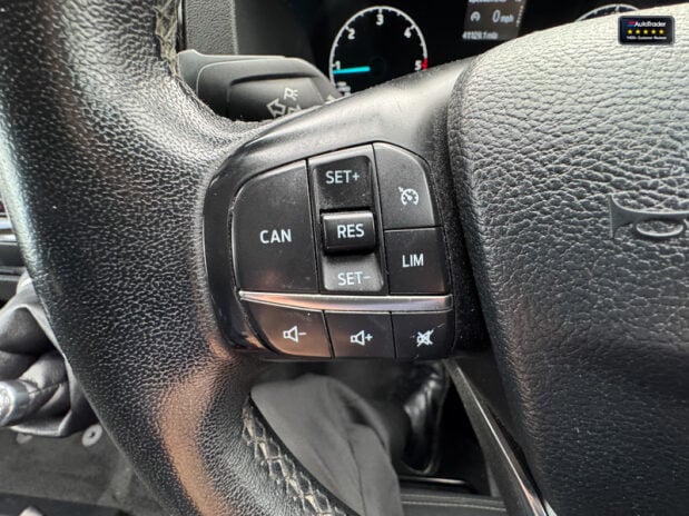 Ford Transit Custom Crew Cab LWB L2H1 Limited 320 AirCon Alloys Cruise Sensors EURO 6 22