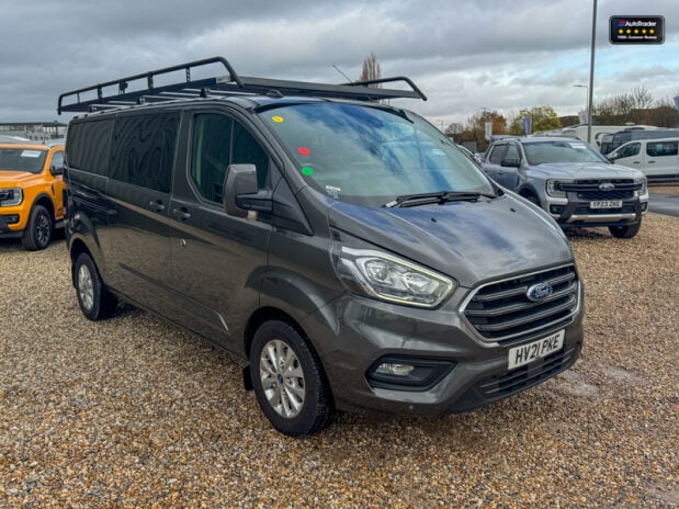 Ford Transit Custom Crew Cab LWB L2H1 Limited 320 AirCon Alloys Cruise Sensors EURO 6 5