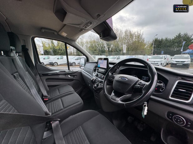 Ford Transit Custom Crew Cab LWB L2H1 Limited 320 AirCon Alloys Cruise Sensors EURO 6 20