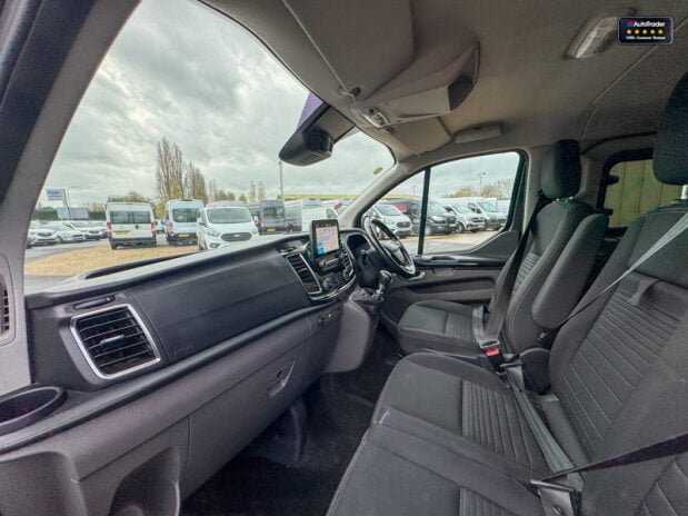 Ford Transit Custom Crew Cab LWB L2H1 Limited 320 AirCon Alloys Cruise Sensors EURO 6 14