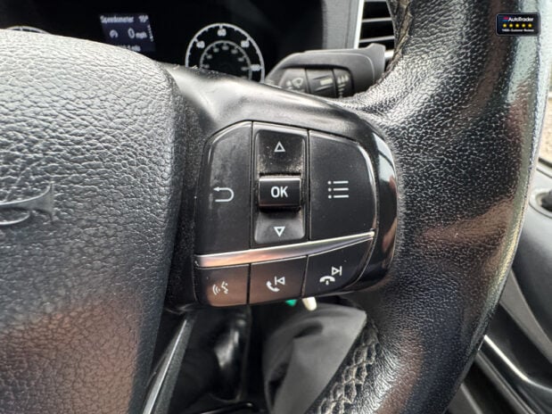 Ford Transit Custom Crew Cab LWB L2H1 Limited 320 AirCon Alloys Cruise Sensors EURO 6 23