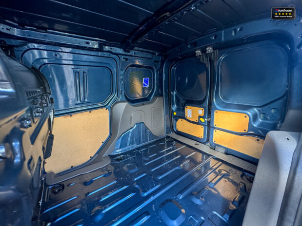 Ford Transit Connect AUTO SWB L1H1 250 Sport Air Con Alloys Cam Sensors EURO 6 NO VAT 11