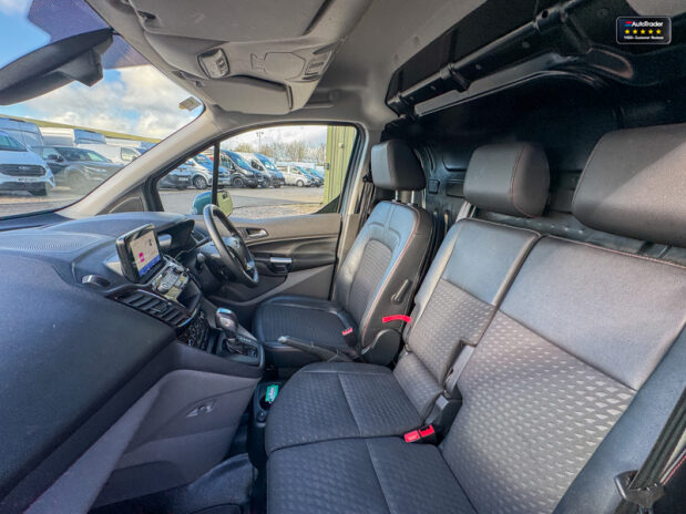 Ford Transit Connect AUTO SWB L1H1 250 Sport Air Con Alloys Cam Sensors EURO 6 NO VAT 13