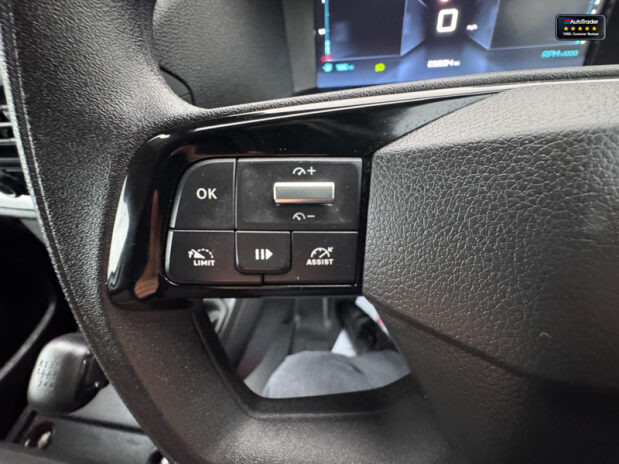 Citroen Dispatch MWB L2H1 1400 Enterprise Edition Bluehdi Air Con Sensors EURO 6 17