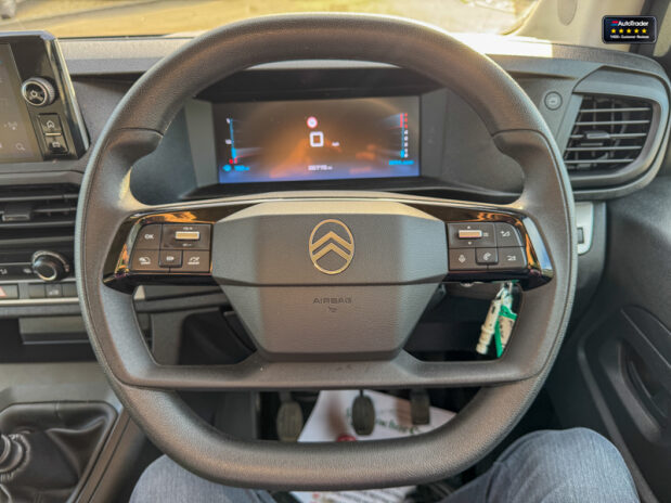 Citroen Dispatch MWB L2H1 1400 Enterprise Edition Bluehdi Air Con Sensors EURO 6 16