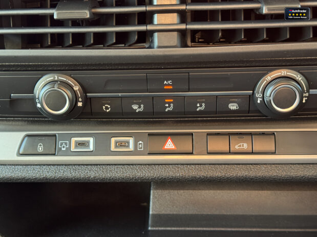 Citroen Dispatch MWB L2H1 1400 Enterprise Edition Bluehdi Air Con Sensors EURO 6 31