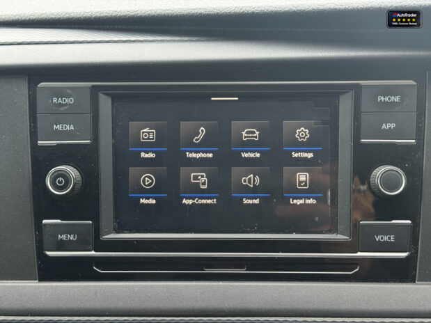 Volkswagen Transporter LWB L2H2 High Roof Highline 150 Air Con Alloys Sensors EURO 6 27