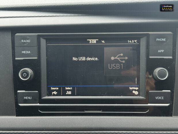 Volkswagen Transporter LWB L2H2 High Roof Highline 150 Air Con Alloys Sensors EURO 6 25