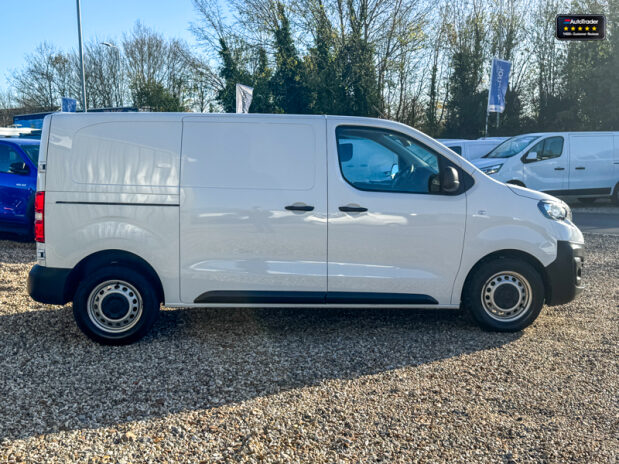 Peugeot Expert MWB L2H1 Low Roof Professional Premium Plus 1400 AirCon Sensors EURO 6 5