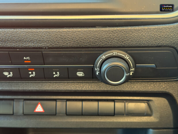 Peugeot Expert MWB L2H1 Low Roof Professional Premium Plus 1400 AirCon Sensors EURO 6 30