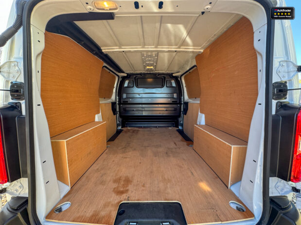 Peugeot Expert MWB L2H1 Low Roof Professional Premium Plus 1400 AirCon Sensors EURO 6 9