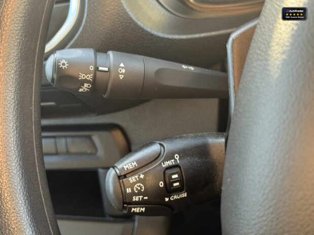 Peugeot Expert MWB L2H1 Low Roof Professional Premium Plus 1400 AirCon Sensors EURO 6 18