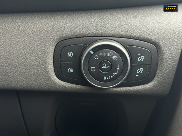 Ford Transit Custom LWB L2H1 [SOLD KH] Sport 320 Air Con Alloys Camera Nav Sensors EURO 6 NO VA 22