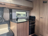 Auto-Trail Comanche Frontier|4 Berth|Rear Island Bed|AMPLO Self Levelling System|Automatic 11