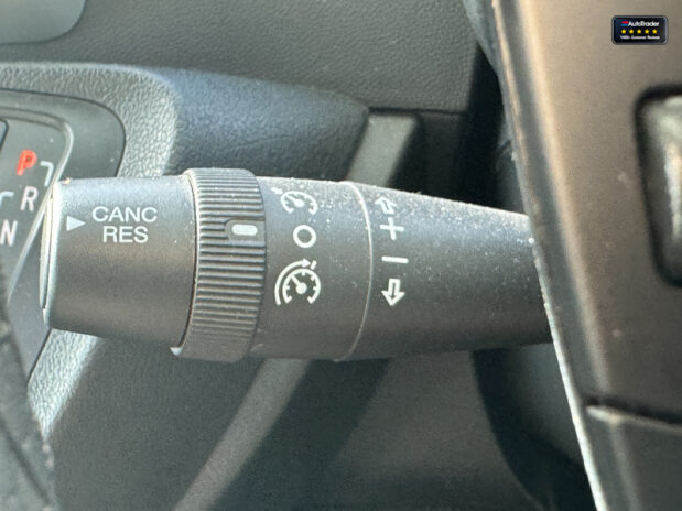 Auto-Trail Comanche Frontier|4 Berth|Rear Island Bed|AMPLO Self Levelling System|Automatic 32