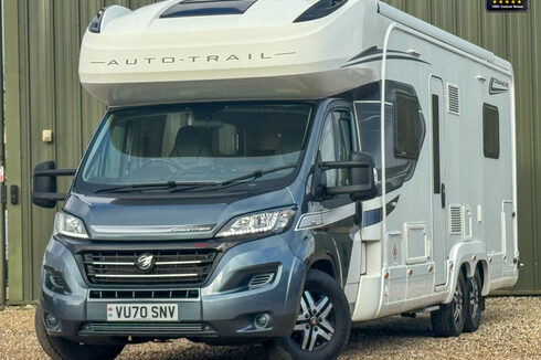 Auto-Trail Comanche Frontier|4 Berth|Rear Island Bed|AMPLO Self Levelling System|Automatic