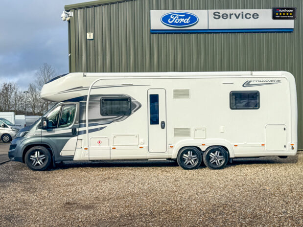 Auto-Trail Comanche Frontier|4 Berth|Rear Island Bed|AMPLO Self Levelling System|Automatic 6