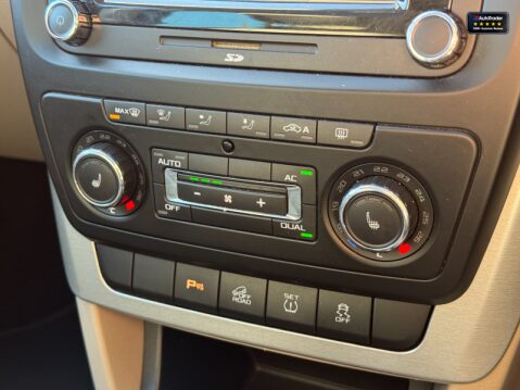 Skoda Yeti 2.0 TDI Elegance SUV 5dr Diesel Manual 4WD Euro 5 24