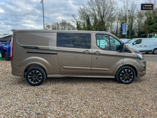 Ford Transit Custom Crew Cab LWB L2H1 Sport 320 AirCon Alloys Camera Sensors EURO 6 NO VAT 6
