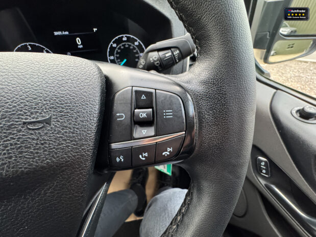 Ford Transit Custom Crew Cab LWB L2H1 Sport 320 AirCon Alloys Camera Sensors EURO 6 NO VAT 22