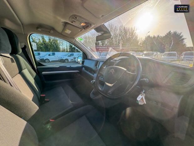 Citroen Dispatch Crew Cab LWB L2H1 Driver 1400 Air Con Rear Cam Nav 19