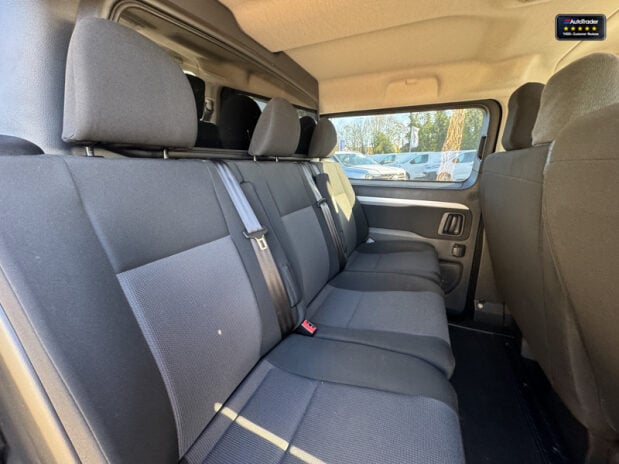 Citroen Dispatch Crew Cab LWB L2H1 Driver 1400 Air Con Rear Cam Nav 16