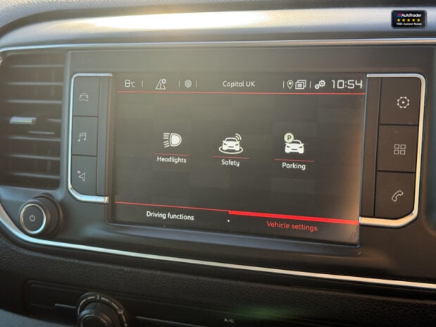 Citroen Dispatch Crew Cab LWB L2H1 Driver 1400 Air Con Rear Cam Nav 32