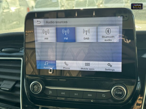 Ford Transit Custom LWB L2H1 Low Roof Limited 300 Air Con Alloys Sensors EURO 6 NO VAT 17