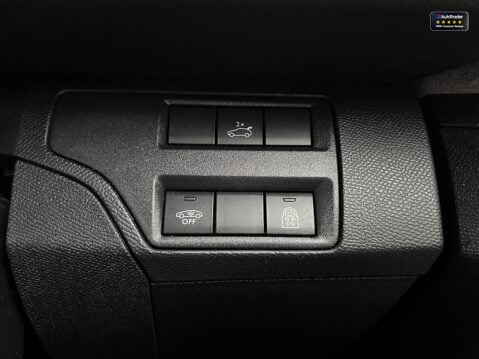 Peugeot 3008 2.0 BlueHDi GT SUV 5dr Diesel EAT Auto 6Spd Euro 6 30