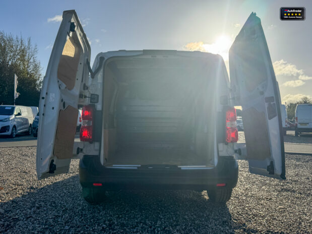 Citroen Dispatch MWB L2H1 Low Roof Enterprise 1000 Air Con Sensors EURO 6 8