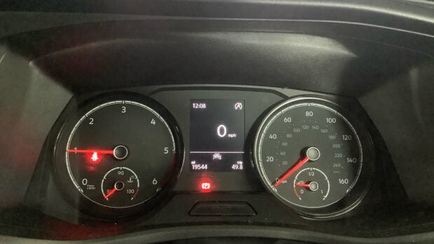 Volkswagen Transporter Kombi SWB L1H1 Highline Air Con Alloys Camera Sensors EURO 6 NO VAT 10