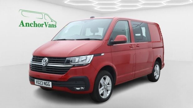 Volkswagen Transporter Kombi SWB L1H1 Highline Air Con Alloys Camera Sensors EURO 6 NO VAT 1