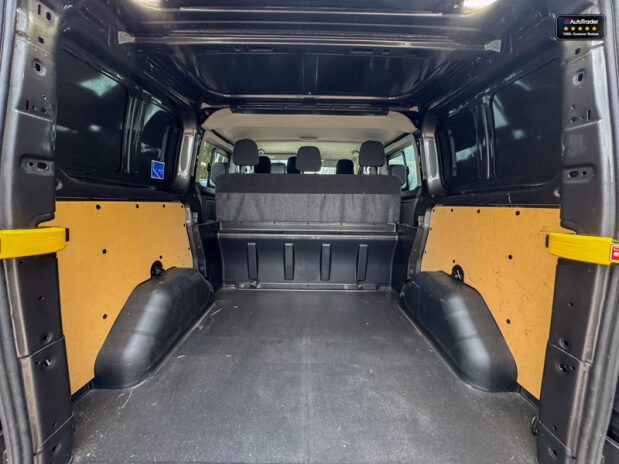 Ford Transit Custom Crew Cab SWB L1H1 Limited 300 Camera Nav Sensors EURO 6 NO VAT 10