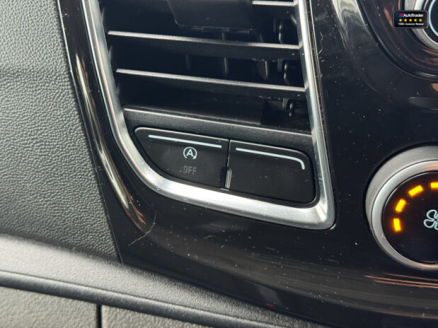 Ford Transit Custom Crew Cab SWB L1H1 Limited 300 Camera Nav Sensors EURO 6 NO VAT 39