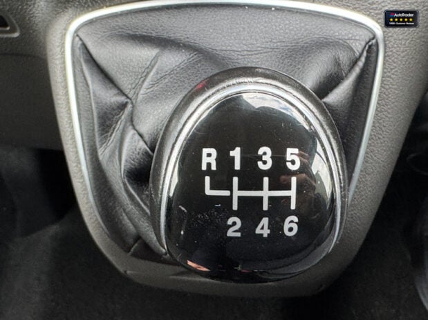 Ford Transit Custom Crew Cab SWB L1H1 Limited 300 Camera Nav Sensors EURO 6 NO VAT 41