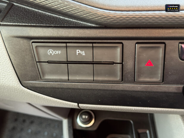 Volkswagen Transporter Crew Cab LWB L2H1 Highline T32 Air Con Alloys Camera Cruise Nav EURO 6 39