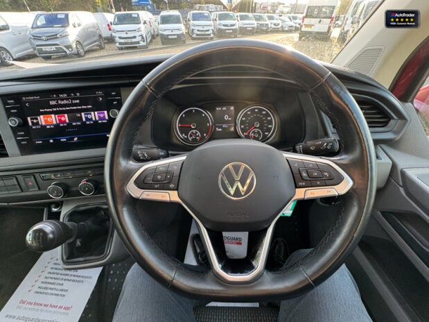 Volkswagen Transporter Crew Cab LWB L2H1 Highline T32 Air Con Alloys Camera Cruise Nav EURO 6 18