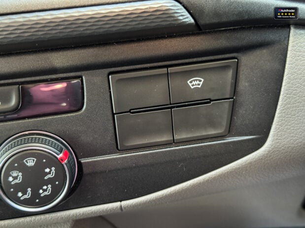 Volkswagen Transporter Crew Cab LWB L2H1 Highline T32 Air Con Alloys Camera Cruise Nav EURO 6 40