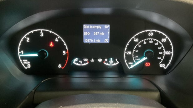 Ford Transit Custom SWB L1H1 Low Roof Limited 300 Air Con Alloys Sensors EURO 6 10