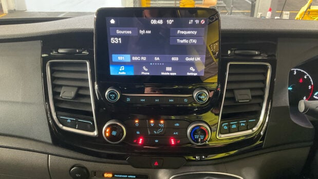 Ford Transit Custom SWB L1H1 Low Roof Limited 300 Air Con Alloys Sensors EURO 6 11