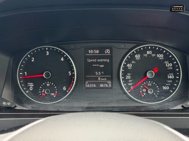 Volkswagen Transporter Crew Cab SWB L1H1 Highline Kombi T30 Air Con Alloys Sensors EURO 6 NO VAT 21