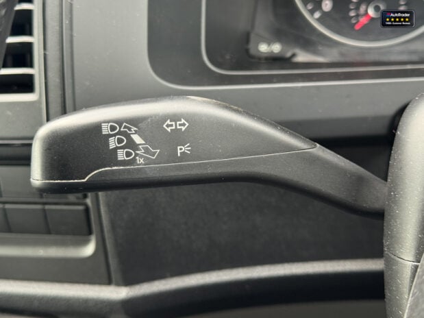 Volkswagen Transporter Crew Cab SWB L1H1 Highline Kombi T30 Air Con Alloys Sensors EURO 6 NO VAT 22