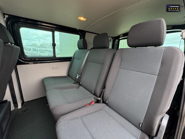 Volkswagen Transporter Crew Cab SWB L1H1 Highline Kombi T30 Air Con Alloys Sensors EURO 6 NO VAT 12