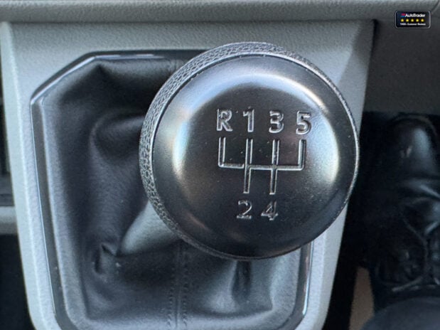 Volkswagen Transporter SWB L1H1 Low Roof Startline T28 EURO 6 NO VAT 34