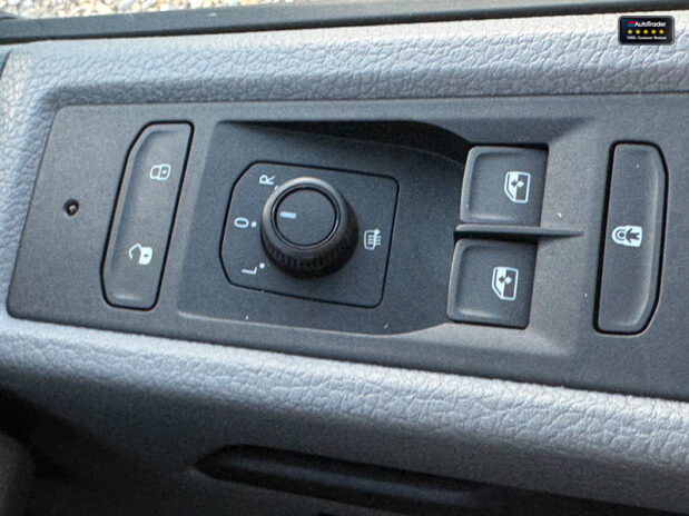 Volkswagen Transporter SWB L1H1 Low Roof Startline T28 EURO 6 NO VAT 23