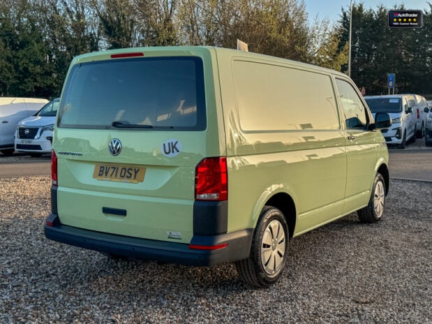 Volkswagen Transporter SWB L1H1 Low Roof Startline T28 EURO 6 NO VAT 6