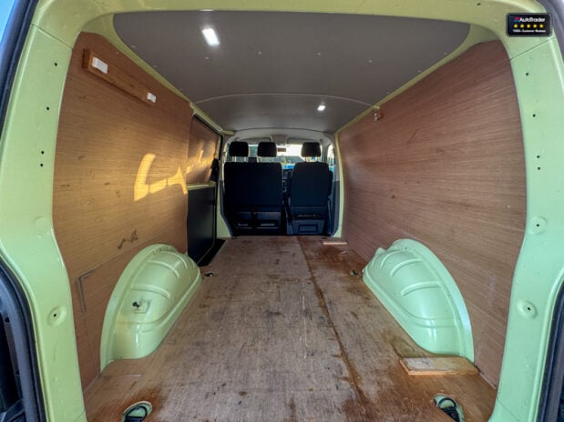 Volkswagen Transporter SWB L1H1 Low Roof Startline T28 EURO 6 NO VAT 9
