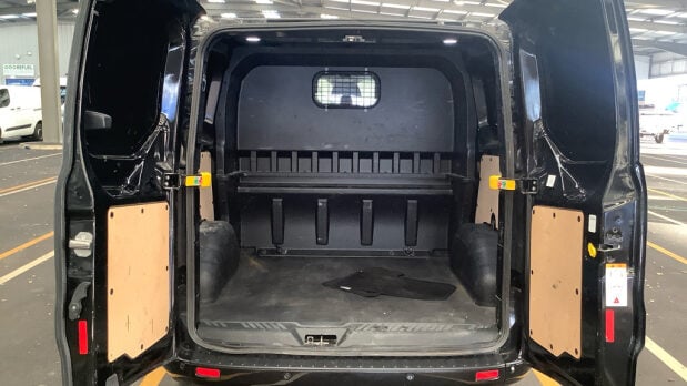 Ford Transit Custom Crew Cab AUTO SWB L1H1 Low Roof Sport 320 Air Con Alloys Nav Sensors EURO 6 5