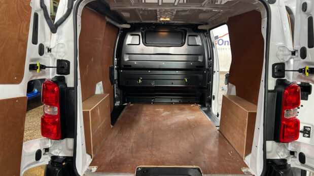 Citroen Dispatch MWB L2H1 Enterprise Pro 1000 Air Con Camera Sensors EURO 6 NO VAT 5