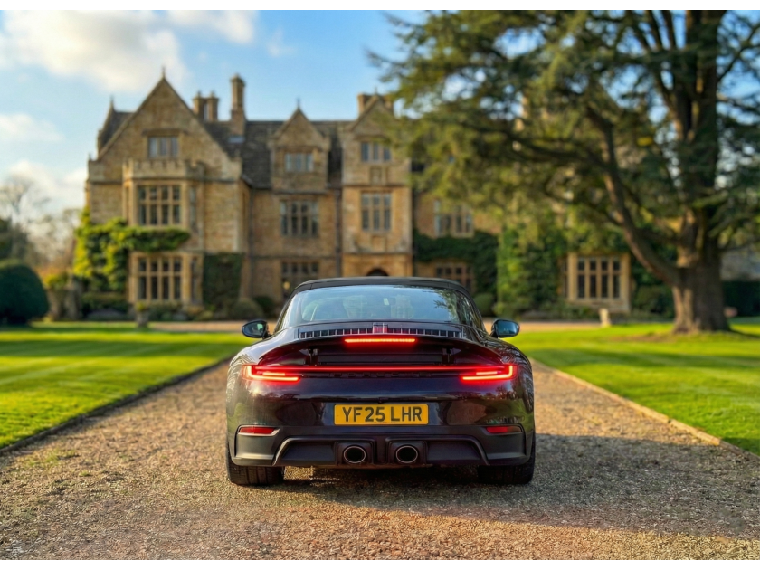 Porsche 911 Targa 4 GTS rear styling